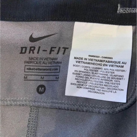 Nike Caris sz M - Picture 4 of 4